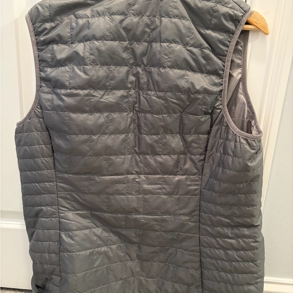 Patagonia Gray Quilted Outerwear - Picture 2 of 4